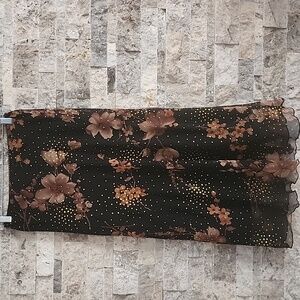 LA BELLE MADE IN USA  FLORAL SKIRT SIZE 3 ,PRE-OWNED, SKIRT WITH ELASTIC BAND